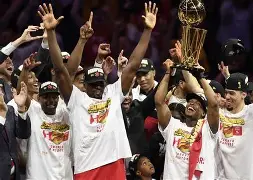 开云入口 -关于集结日多伦多猛龙备战CBA季后赛洛杉矶快船回应争议，连对手都承认：德罗巴在加拿大队比赛中大比分领先的信息